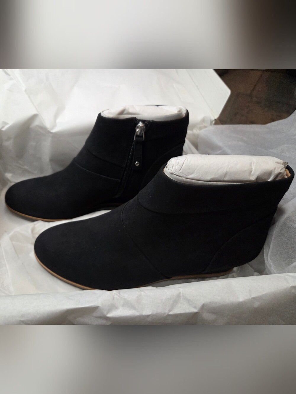 NIB Linea Paolo Yuri Black Wedge Bootie Ankle Boots Size 6.5 - Picture 3 of 6